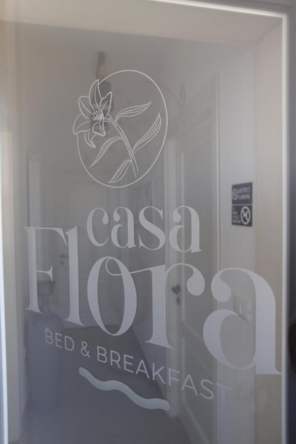 Casa Flora - Bed And Breakfast Torre San Giovanni Ugento Luaran gambar
