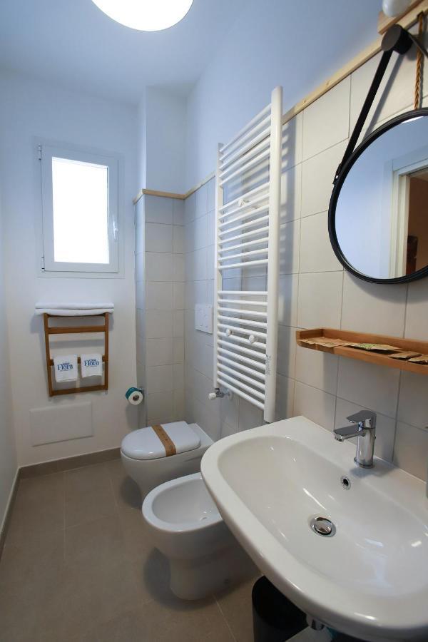 Casa Flora - Bed And Breakfast Torre San Giovanni Ugento Luaran gambar